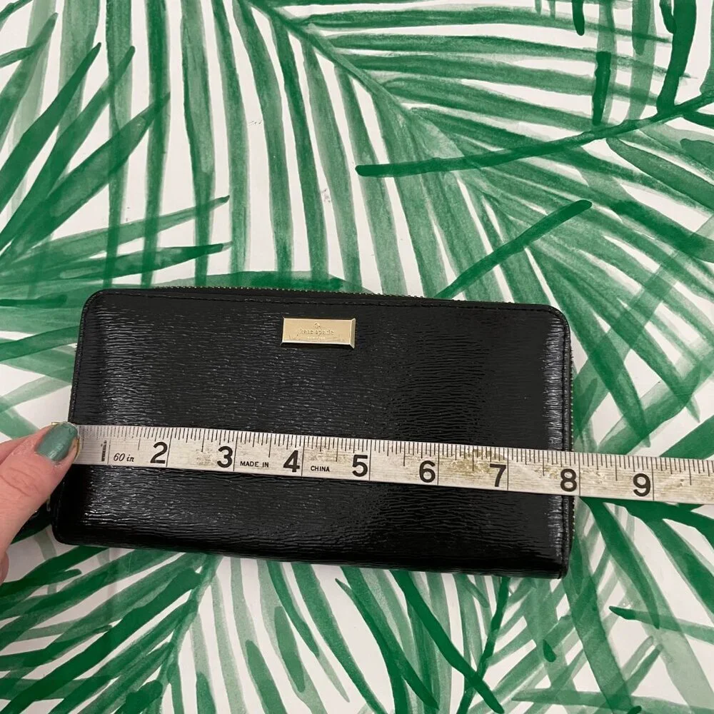 Kate Spade New York Bixby Place Neda Black Patent Leather Zip Around Wallet
